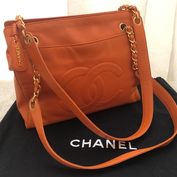 CHANEL Handbags - ❌SOLD!!Chanel CC Gorgeous Orange Leather Chain Bag
